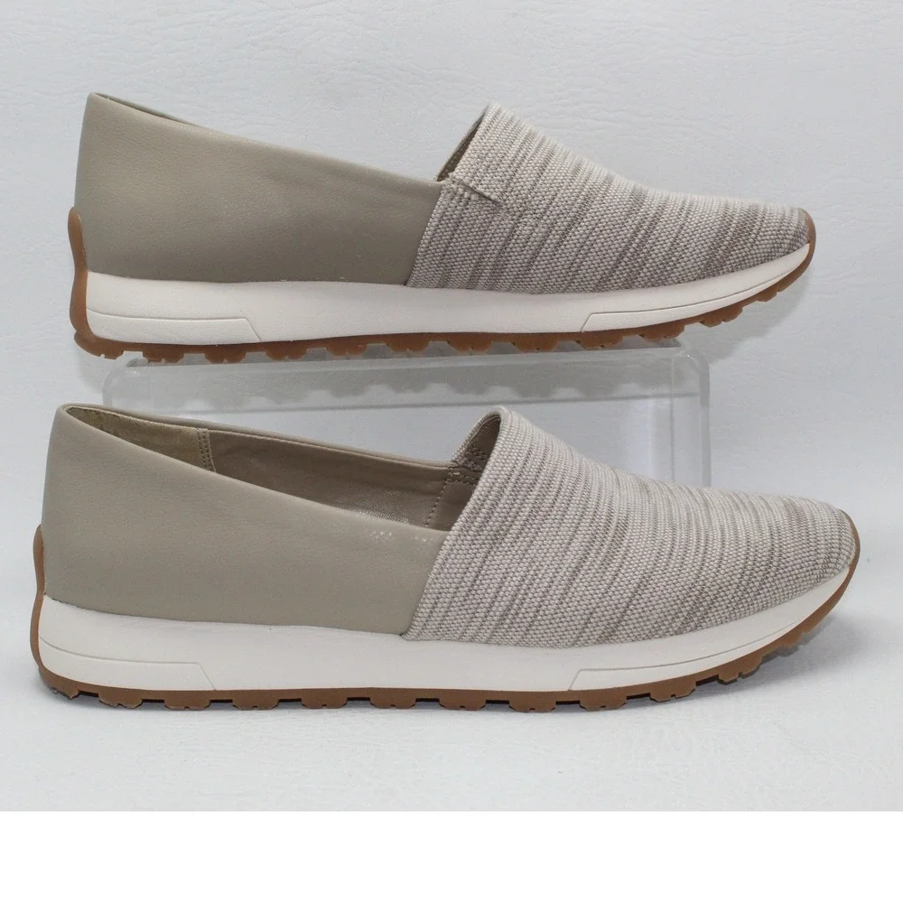 Baretraps Gennie Womens‎ 9.5M Taupe Knit Slip On Sneakers BT-82411184-002-225